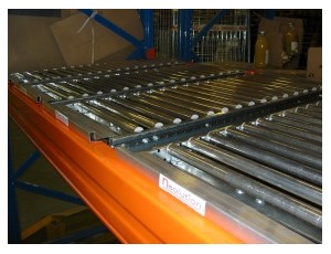 convoyeur-a-rouleaux-libres-pour-rack-palettes-frt (1)